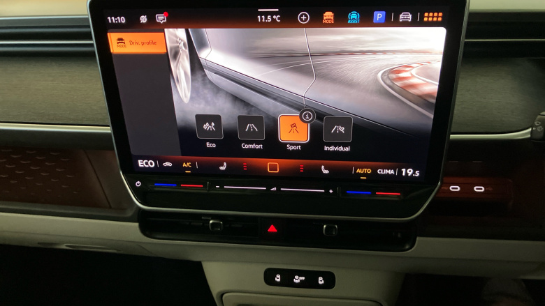 Volkswagen ID. Buzz 210kW Style Pro 86kWh 5dr LWB Auto [7St/Design+] Electric Estate